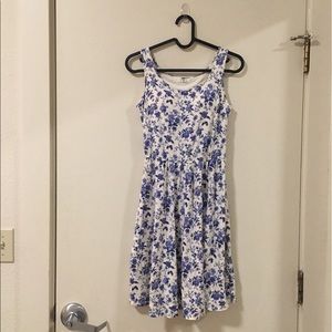 Uniqlo x Studio Sanderson Dress w/Built in Bra🌸